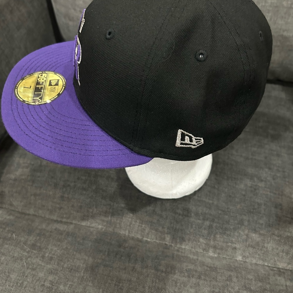 NEW!! Era 59Fifty Colorado Rockies Fitted Hat - Size 7. NEW WITH OUT TAG - Picture 4 of 10